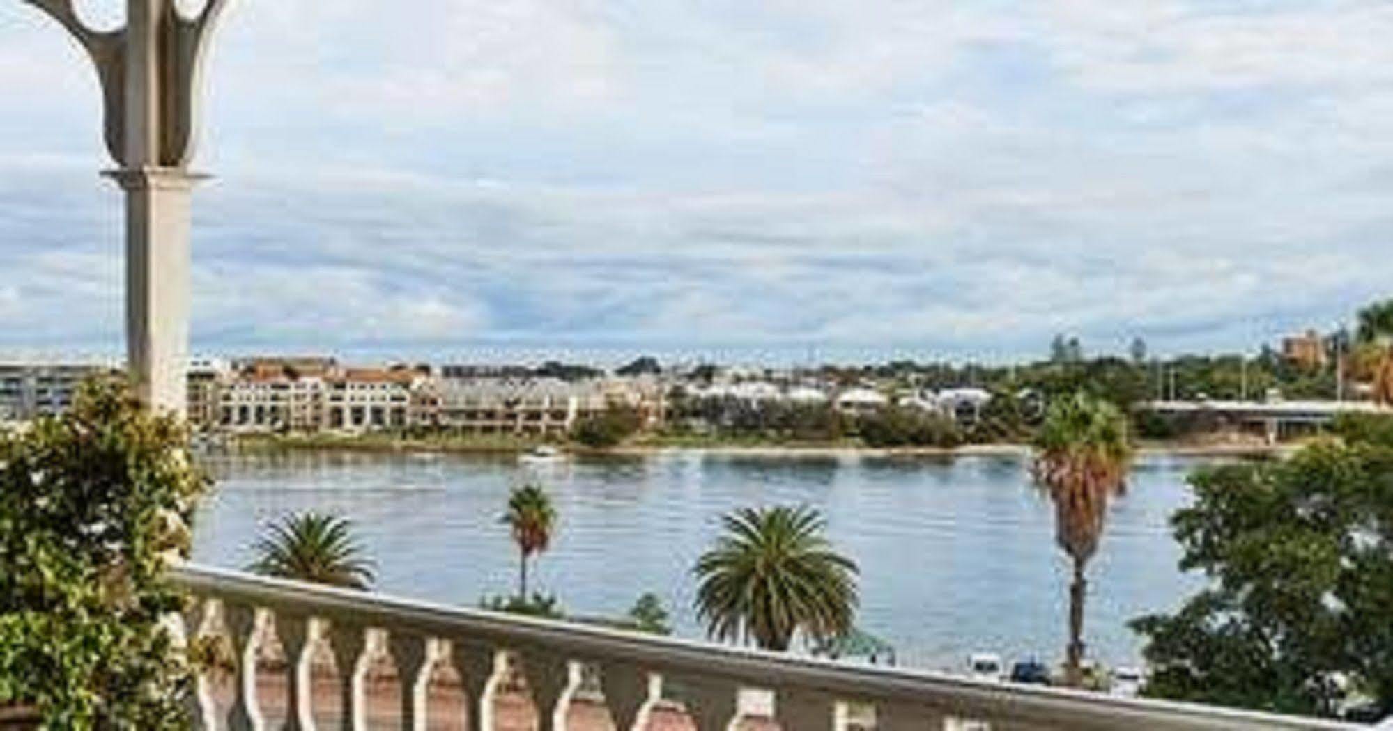 Tradewinds Hotel And Suites Fremantle Extérieur photo