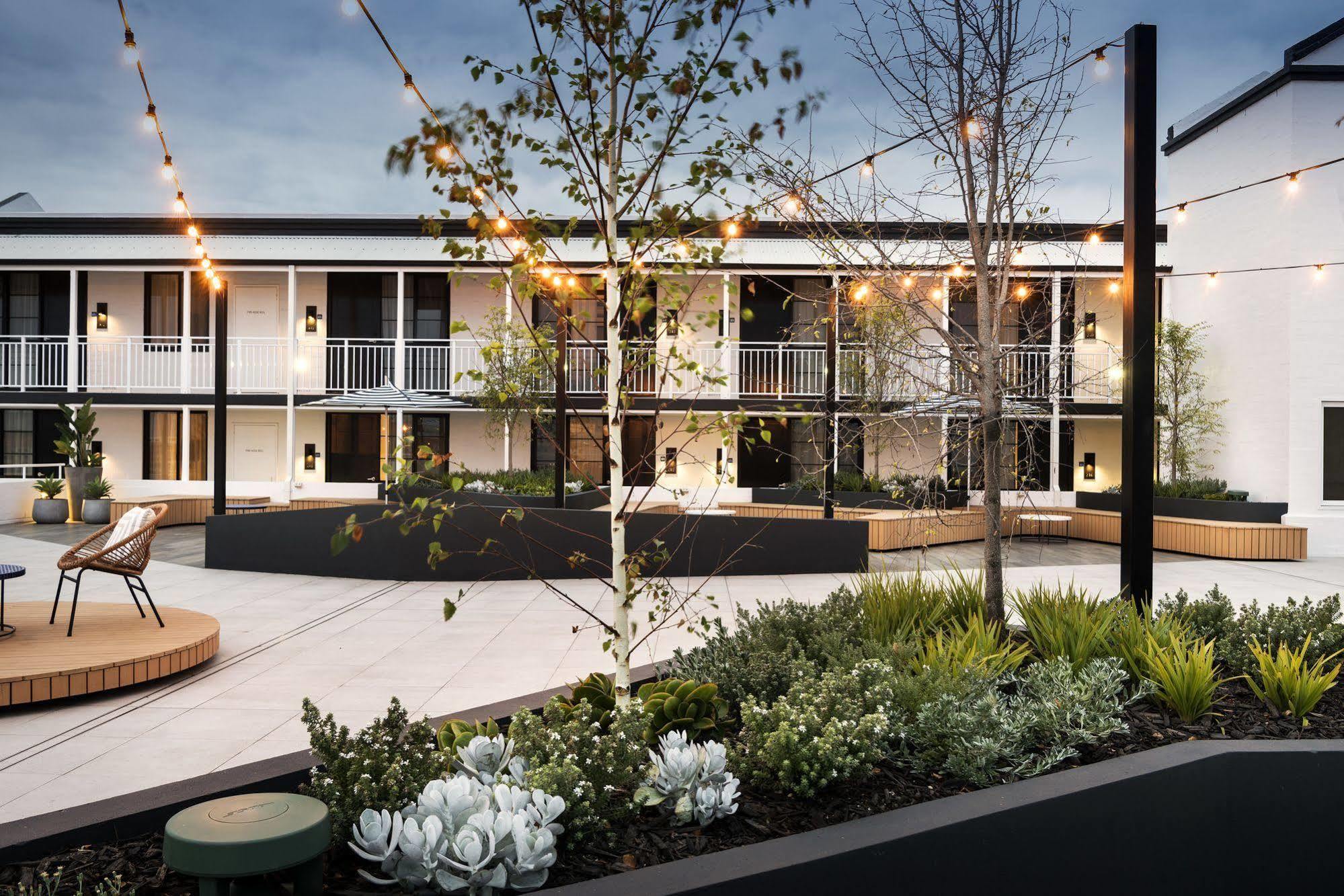 Tradewinds Hotel And Suites Fremantle Extérieur photo